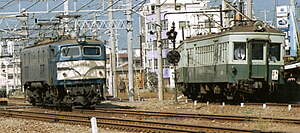 EF58と南海1201形3連の並び和歌山駅南方 1984.10.15