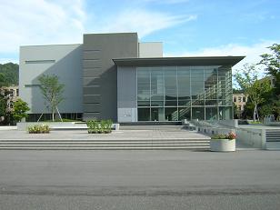 MediaCenter(Small).JPG